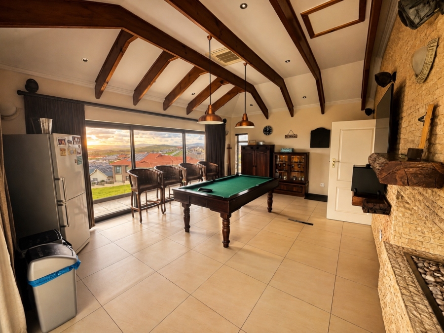 6 Bedroom Property for Sale in Monte Christo Western Cape